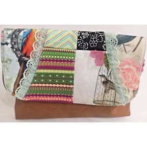 WOMEN'S COLOMBIAN  ENVELOPE CLUTCH/BAG.